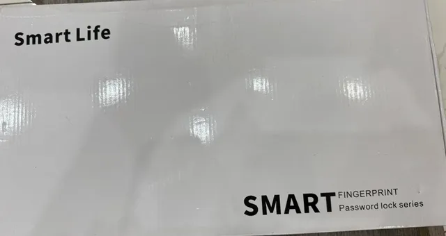 serrure connectée biométrique avec reconnaissance faciale